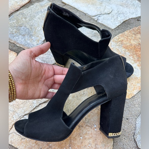 Michael Kors Black high heels. Size 9 1/2. - Picture 2 of 5